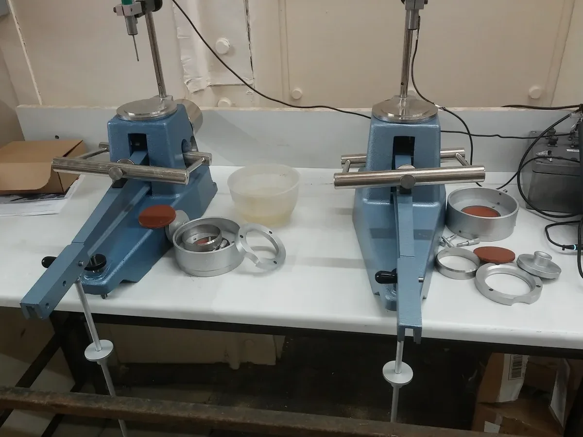 Limites d'Atterberg à Lille : essai de plasticité en sols argileux
